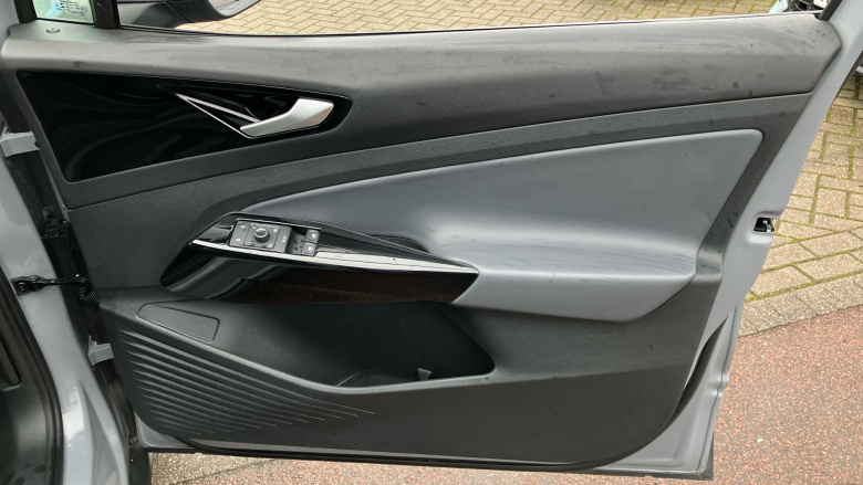 Volkswagen ID.4 109kW Life Pure 52kWh 5dr Auto Electric Estate